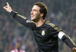 乐鱼（LEYU）体育-CS2枪火瞬间点燃热血，csgo火持续几秒