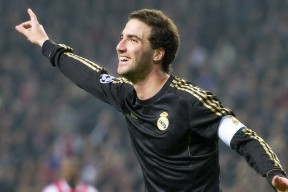 乐鱼（LEYU）体育-CS2枪火瞬间点燃热血，csgo火持续几秒